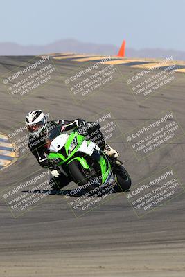 media/Mar-28-2022-Superbike Trackdays (Mon) [[b8603d0f67]]/Open Track Time/Turns 9 and 10/